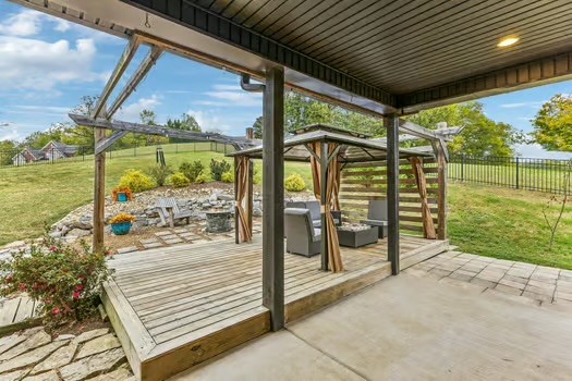 1100 Port William Ct