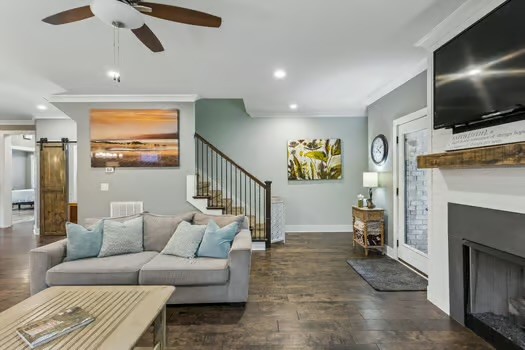 1100 Port William Ct