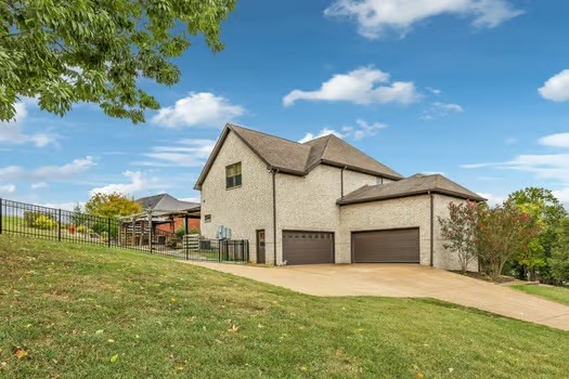1100 Port William Ct