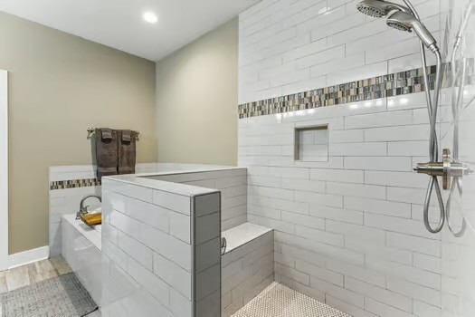 1100 Port William Ct