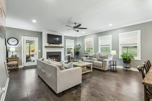 1100 Port William Ct