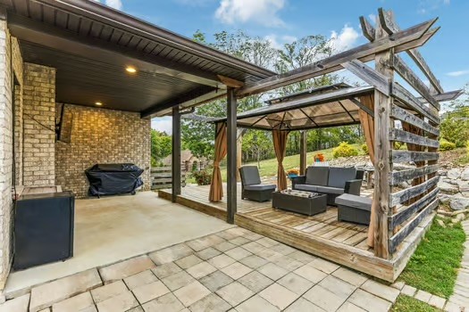 1100 Port William Ct