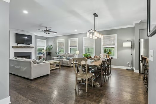 1100 Port William Ct
