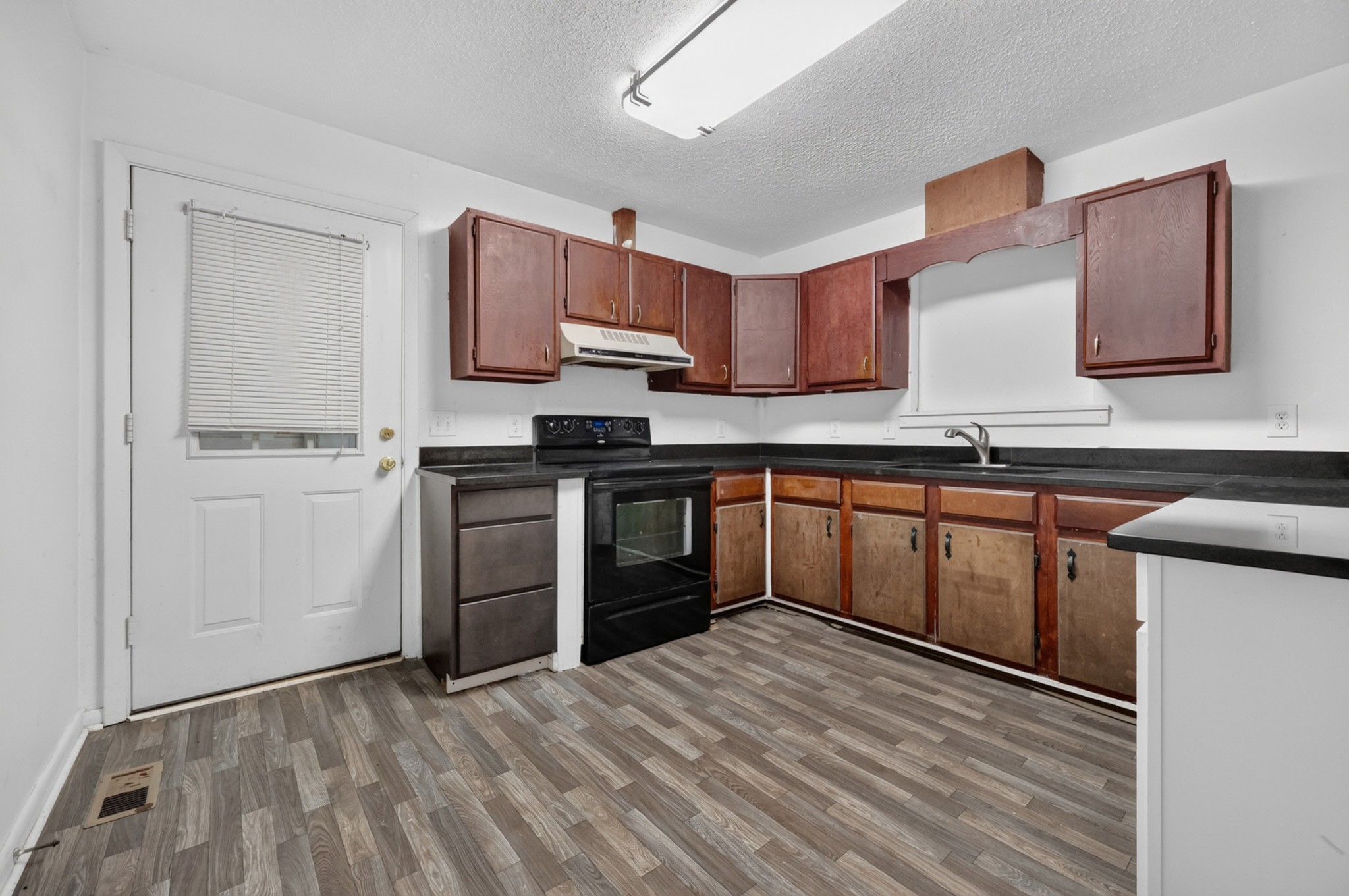 35 Norris Perry Rd