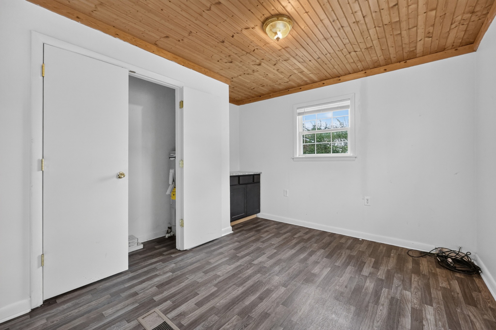 35 Norris Perry Rd