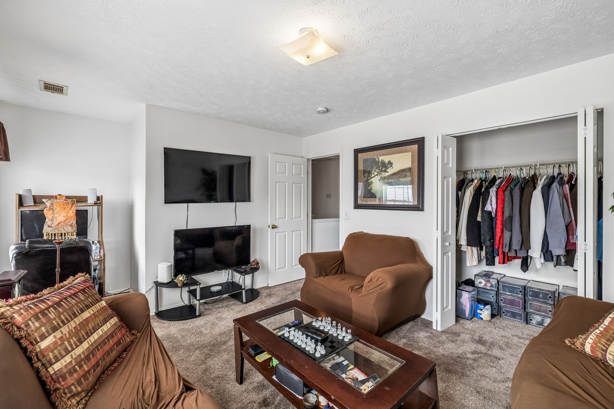 2930 Vista Ln