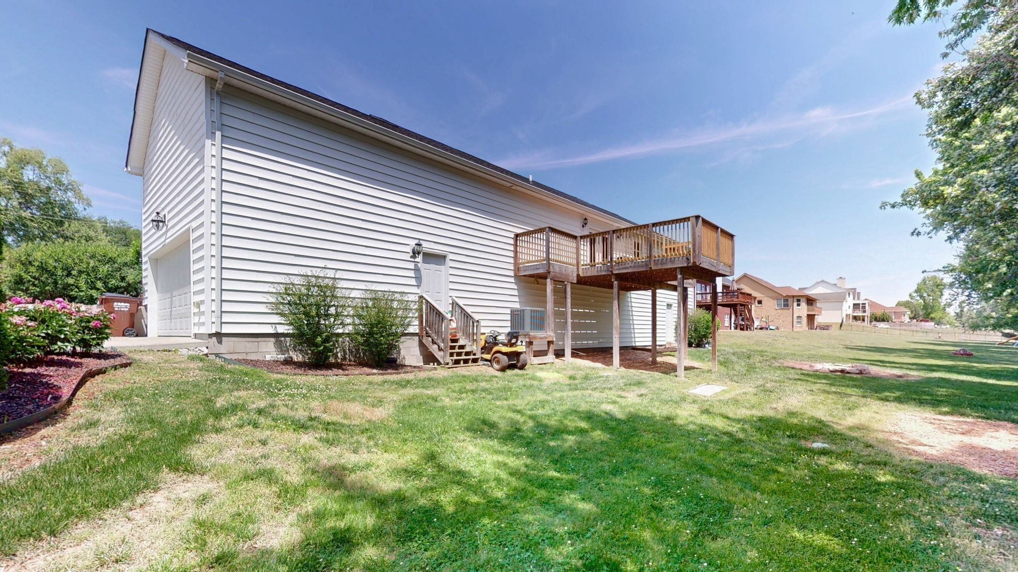 1909 Pointe Barton Dr