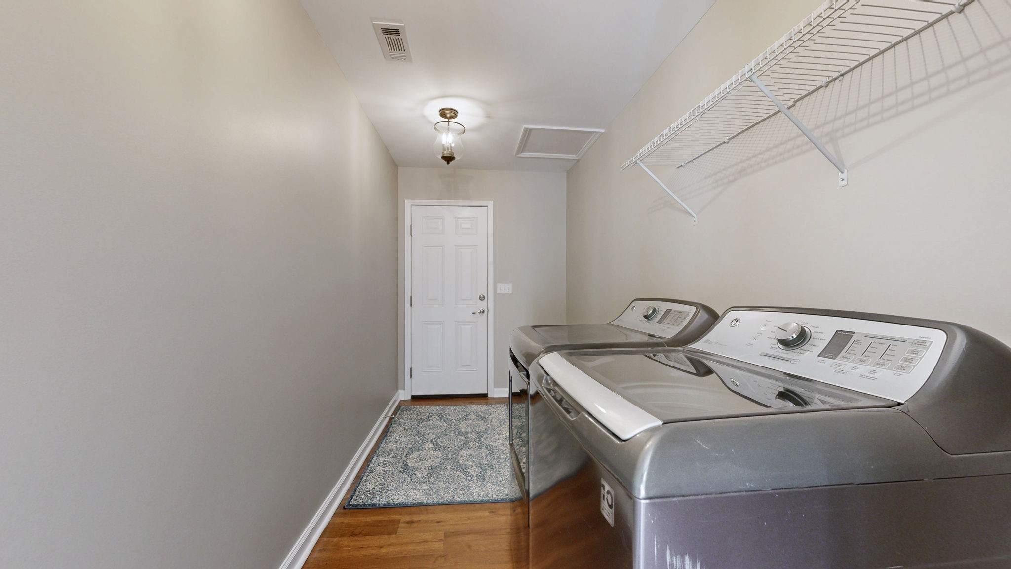 1909 Pointe Barton Dr
