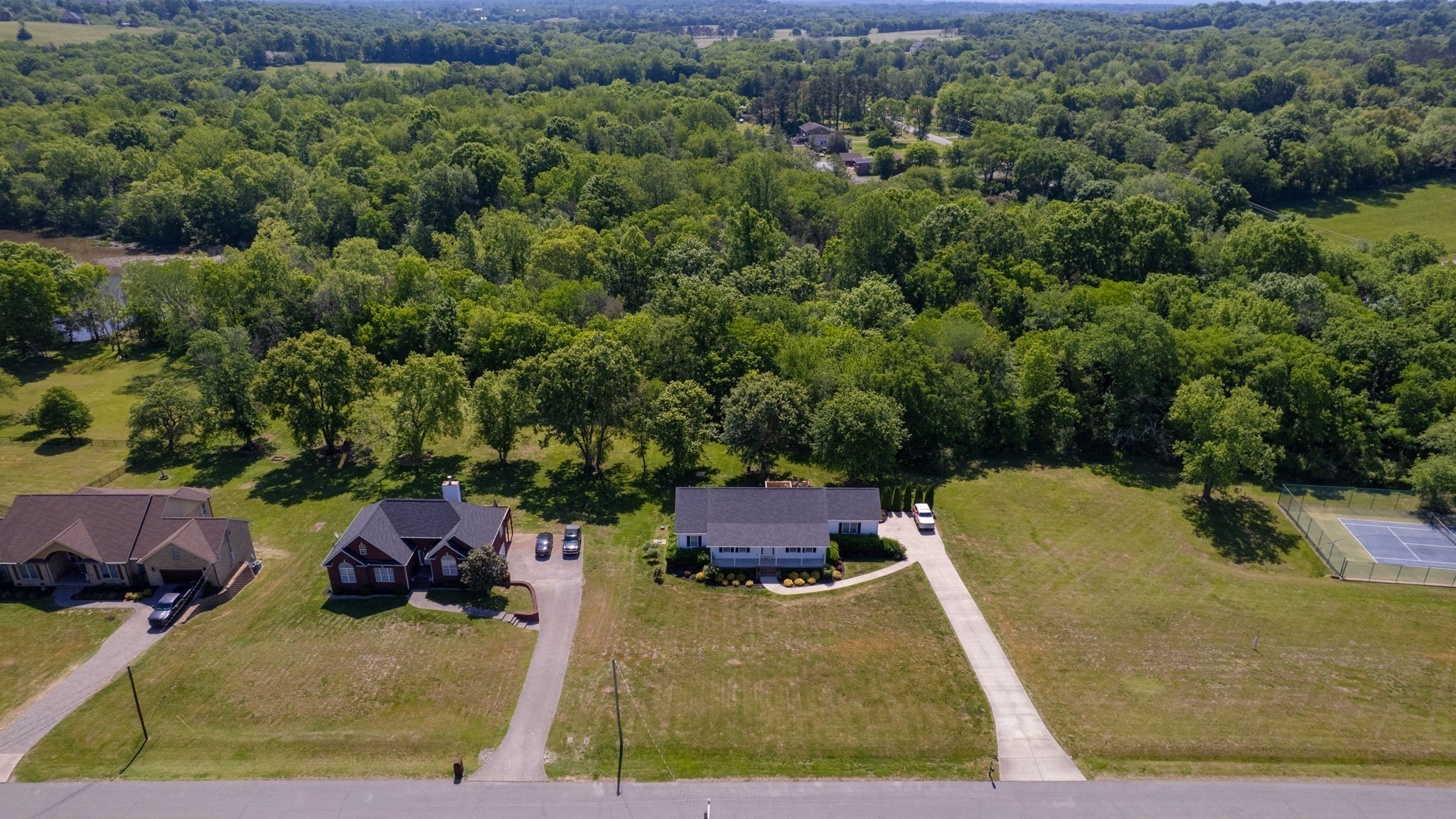 1909 Pointe Barton Dr