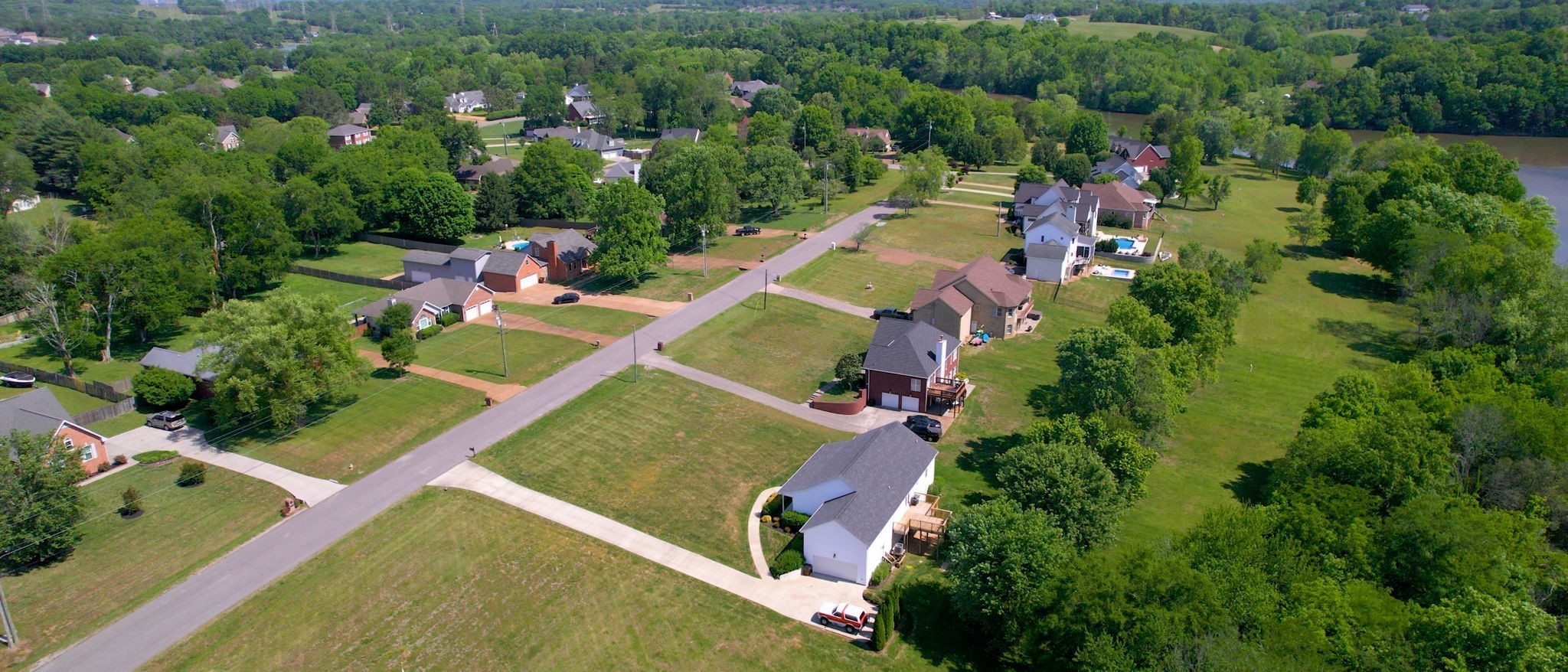 1909 Pointe Barton Dr