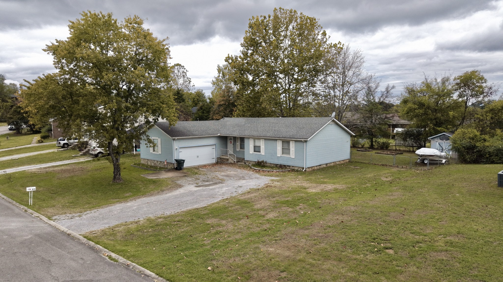 816 Oak Leaf Dr