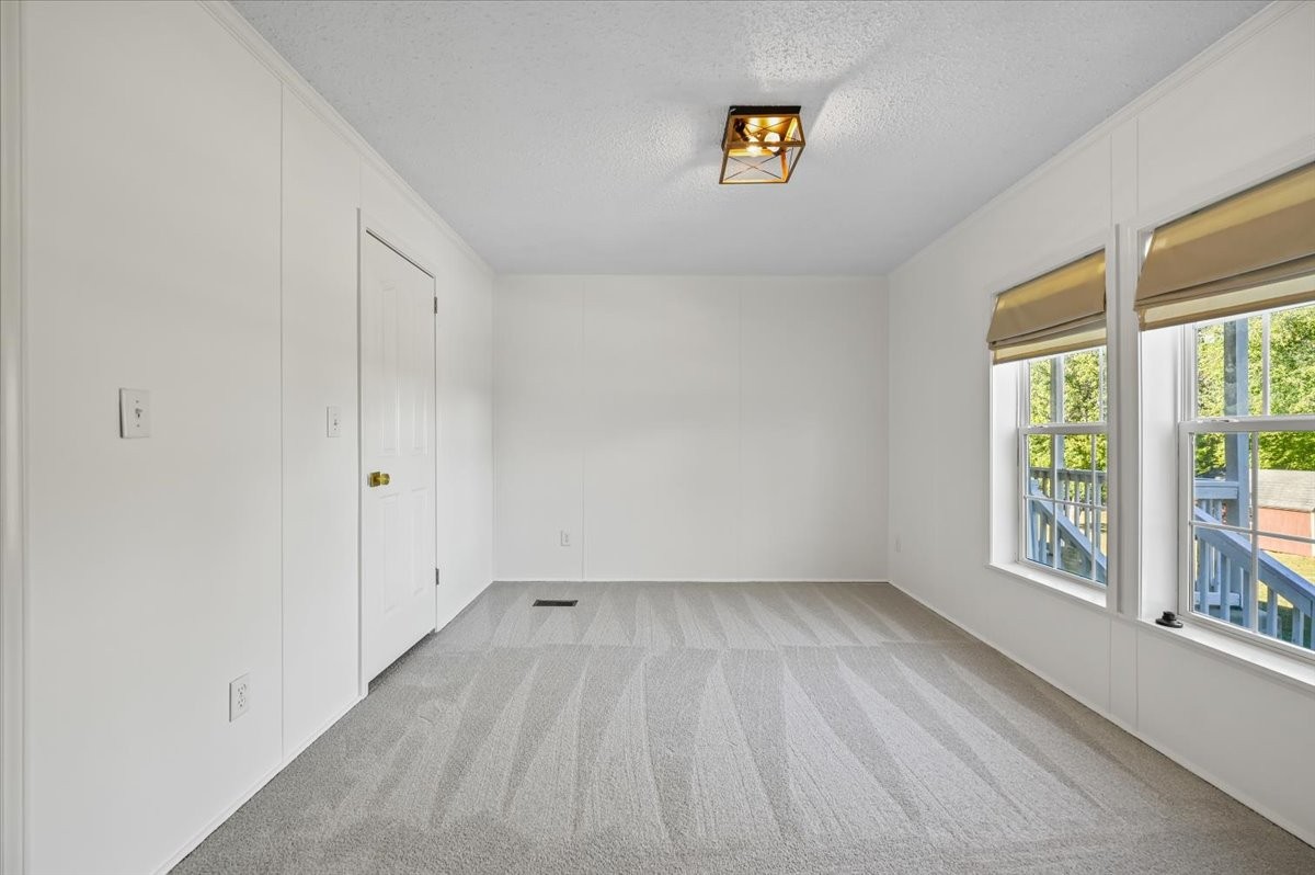 344 Gilmore Hill Rd