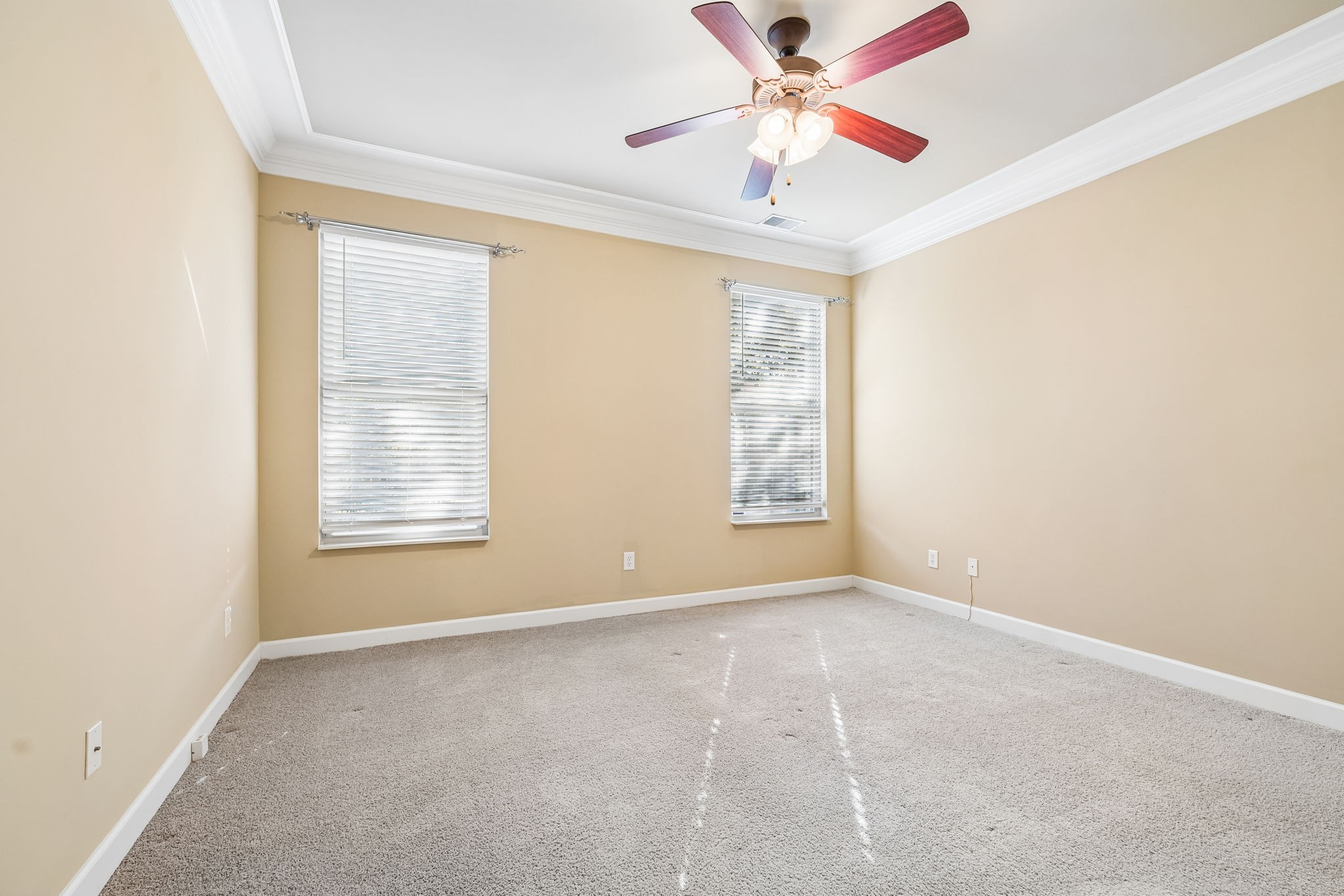 580 Griffin Cir