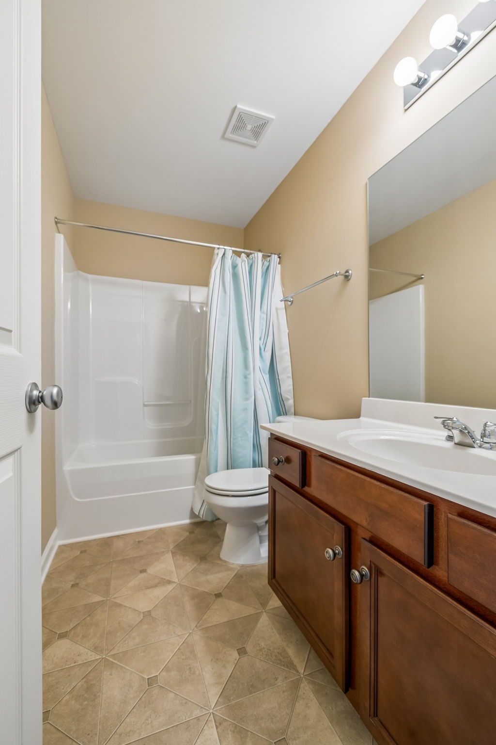 580 Griffin Cir