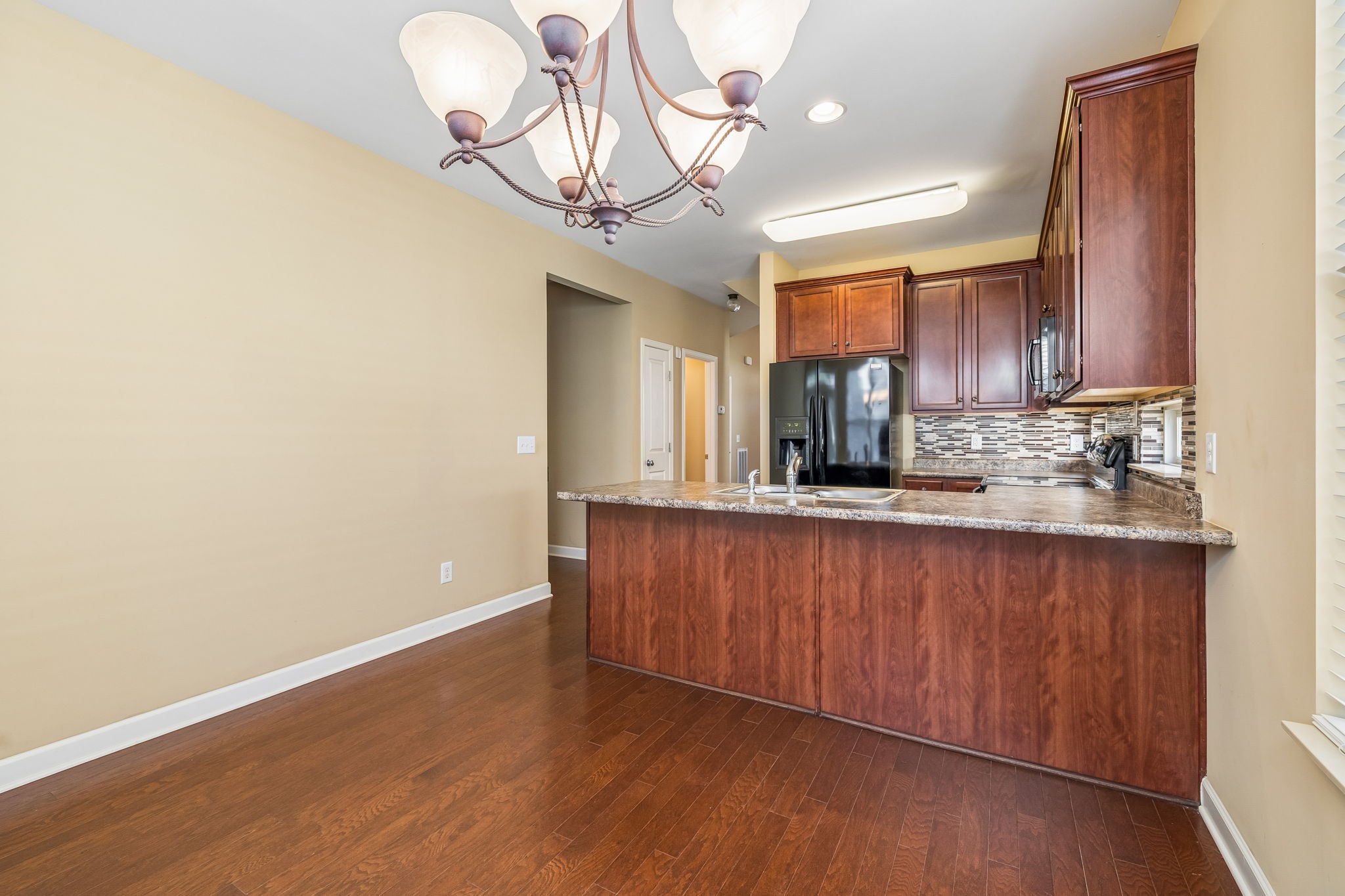 580 Griffin Cir