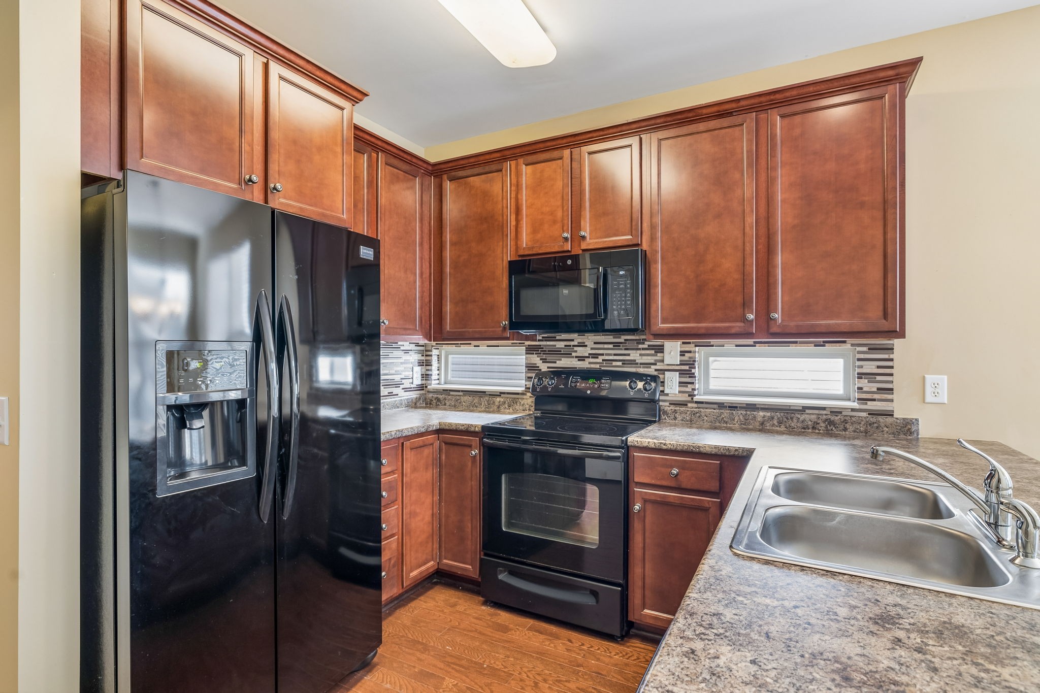 580 Griffin Cir