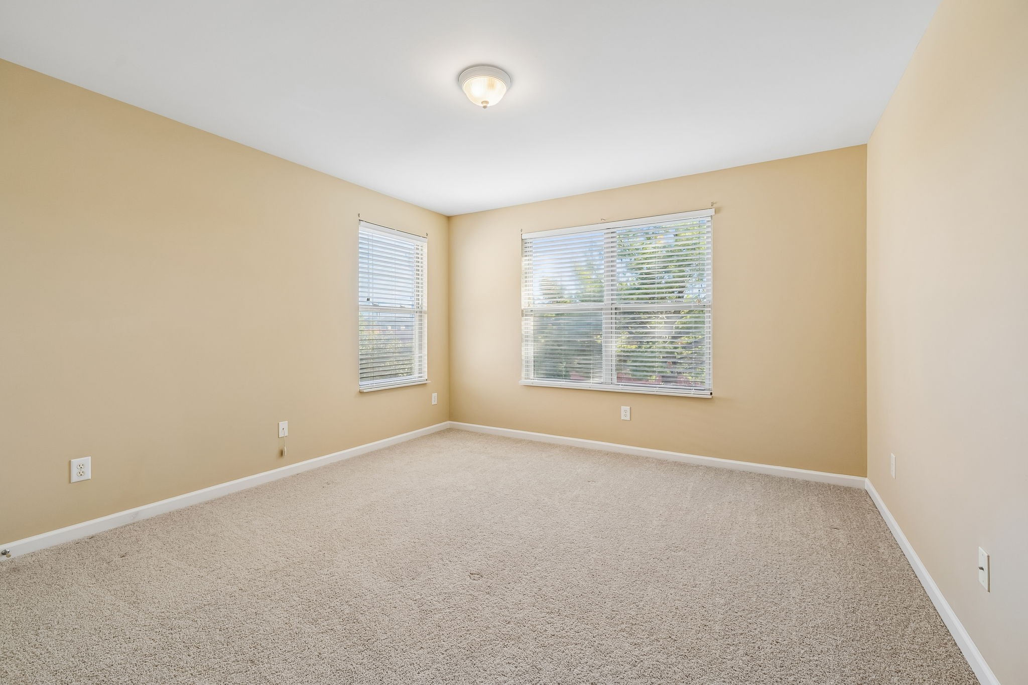580 Griffin Cir