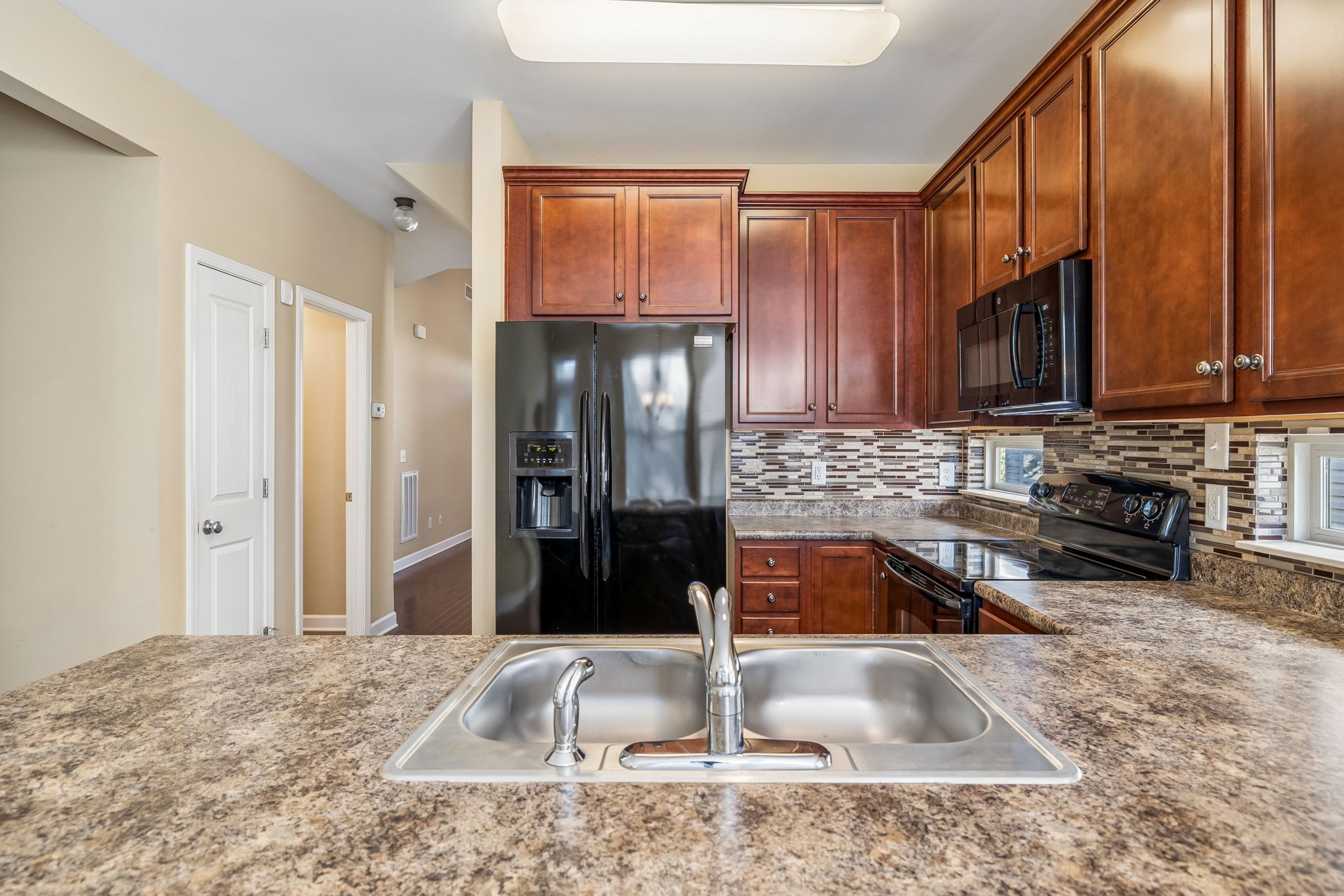 580 Griffin Cir