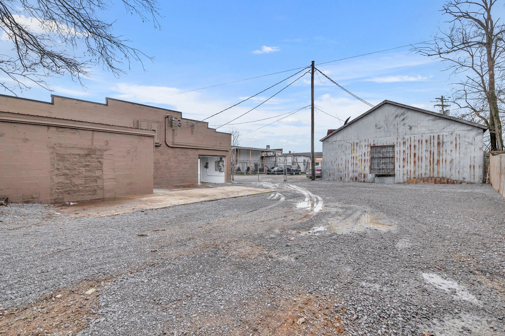 319 E Main St