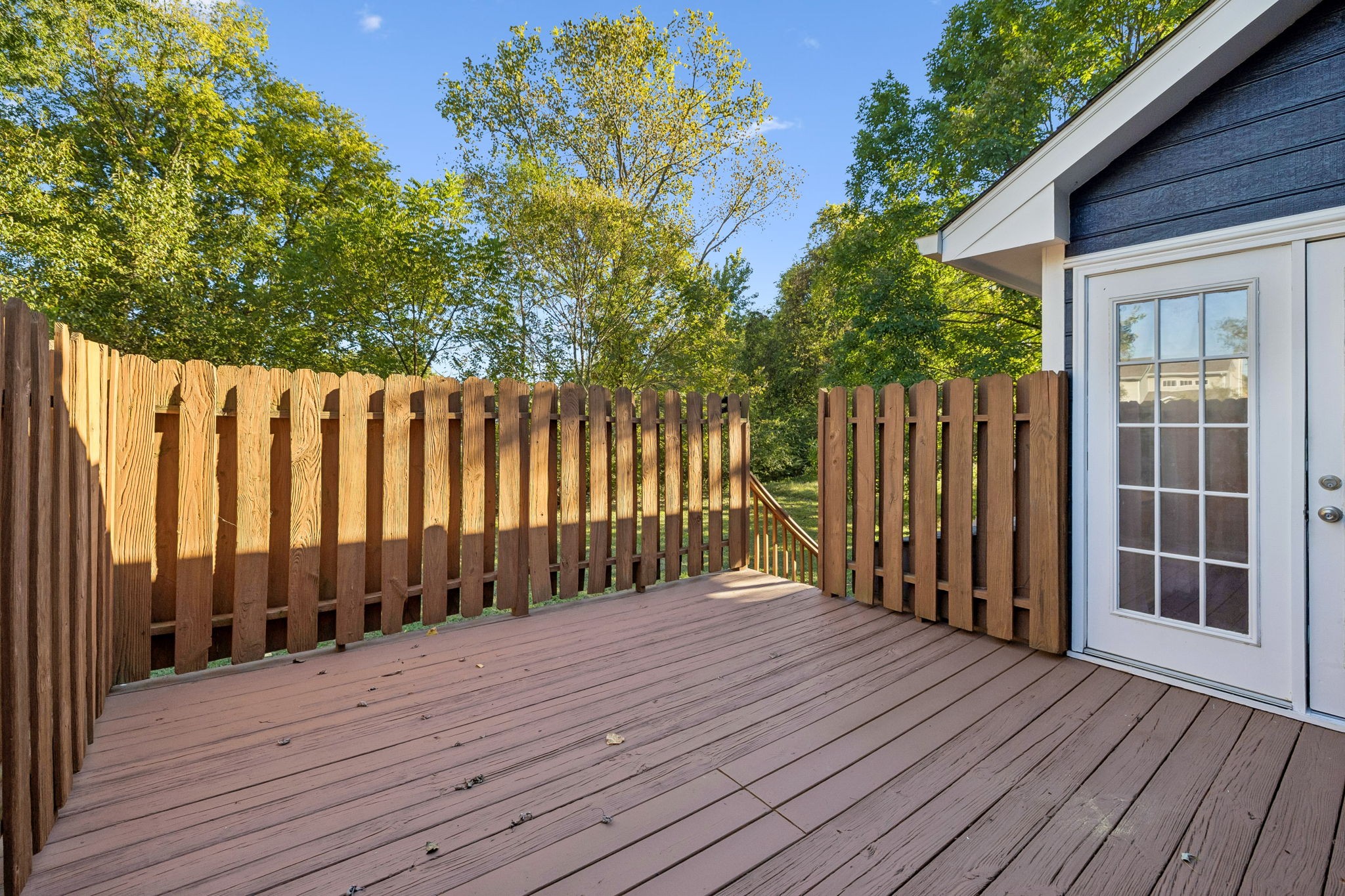 104 Creekside Ct