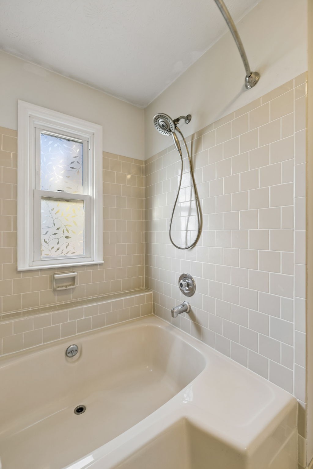 104 Creekside Ct