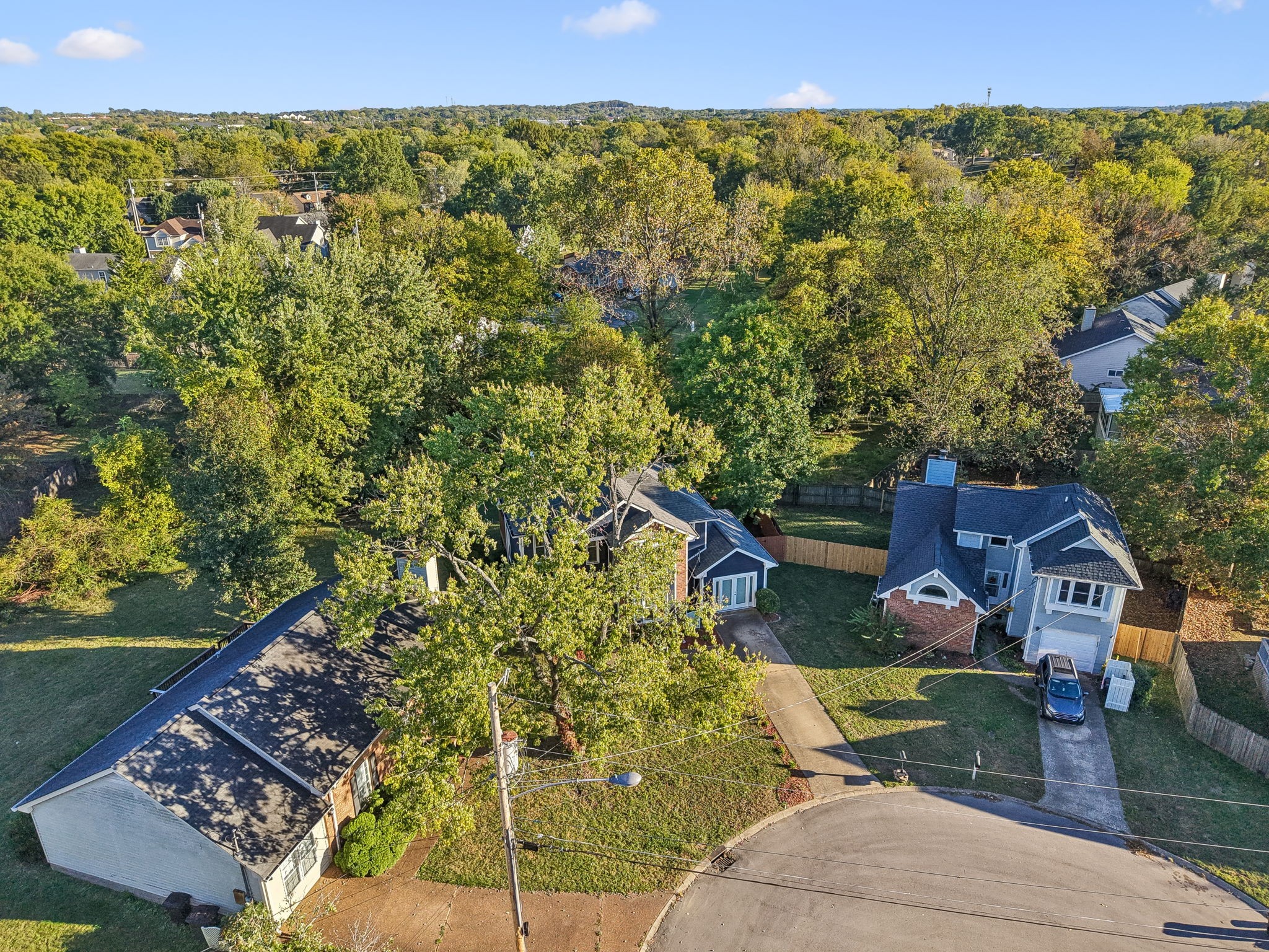 104 Creekside Ct