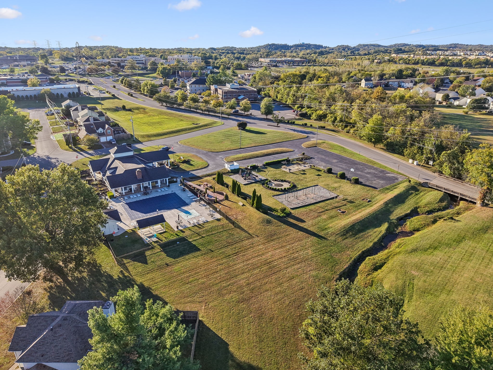 104 Creekside Ct