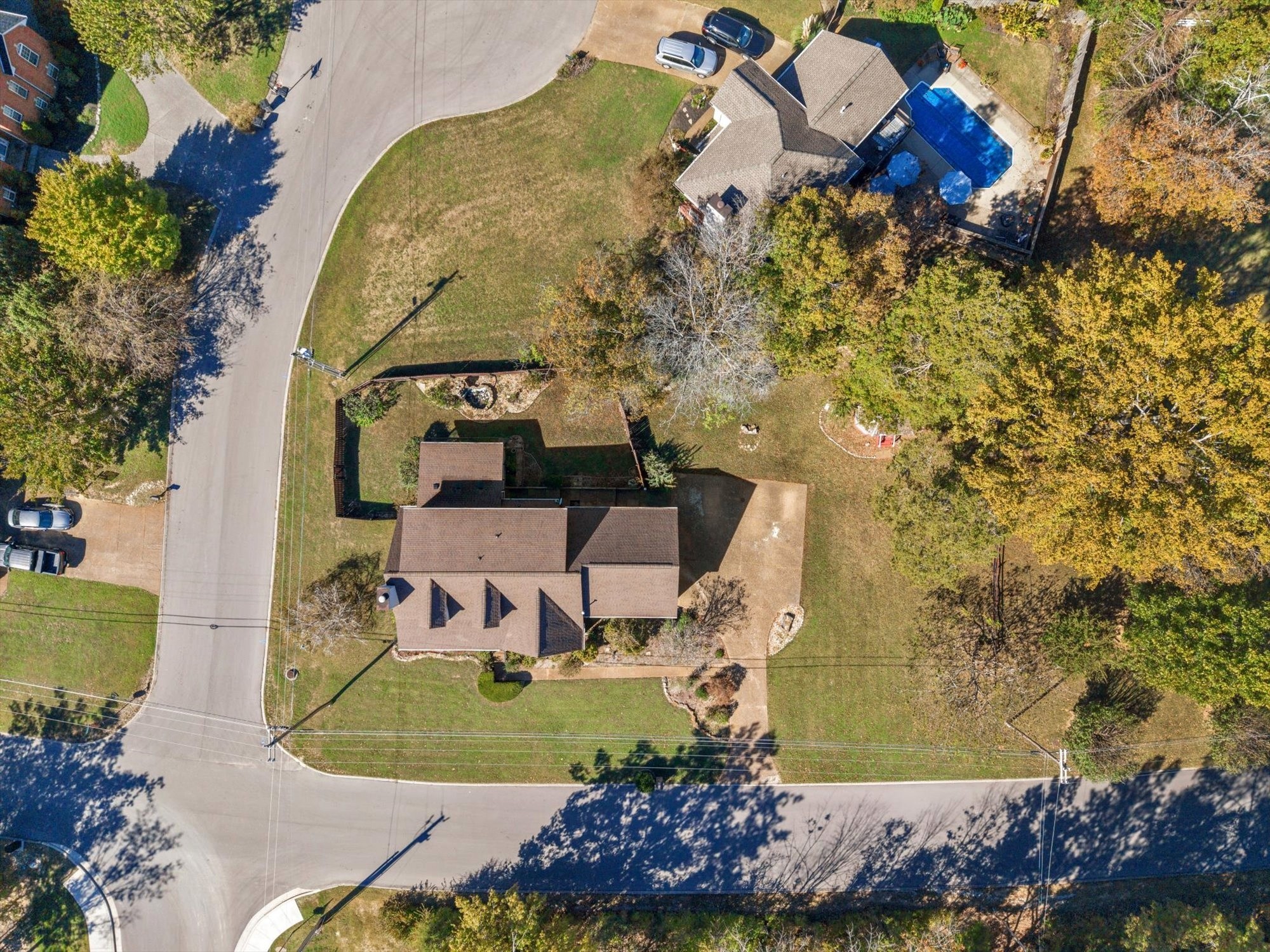 1025 Singing Springs Rd