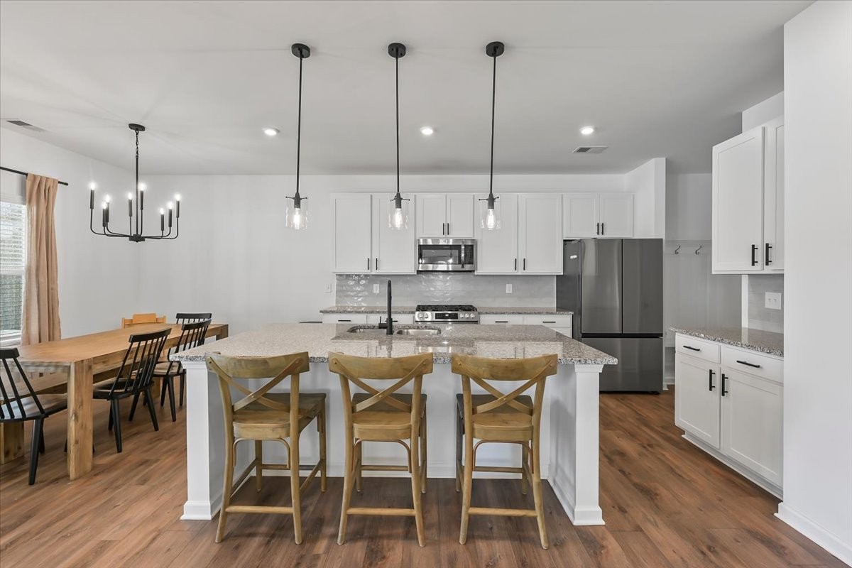118 Gatwick Dr