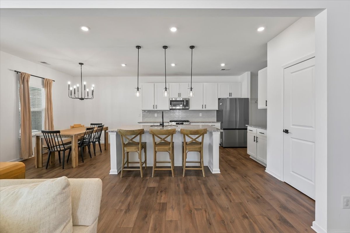118 Gatwick Dr