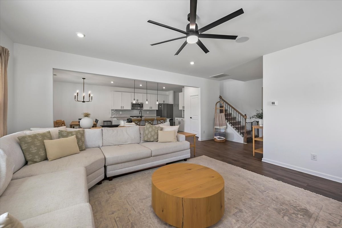 118 Gatwick Dr