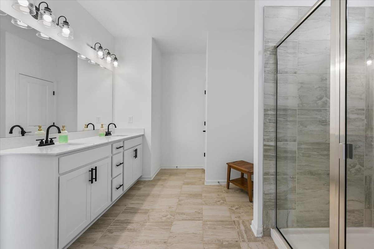 118 Gatwick Dr