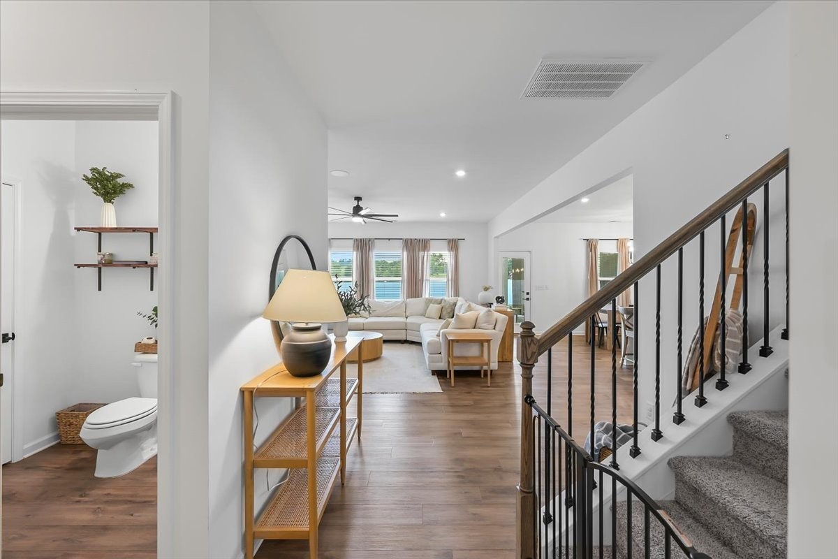 118 Gatwick Dr