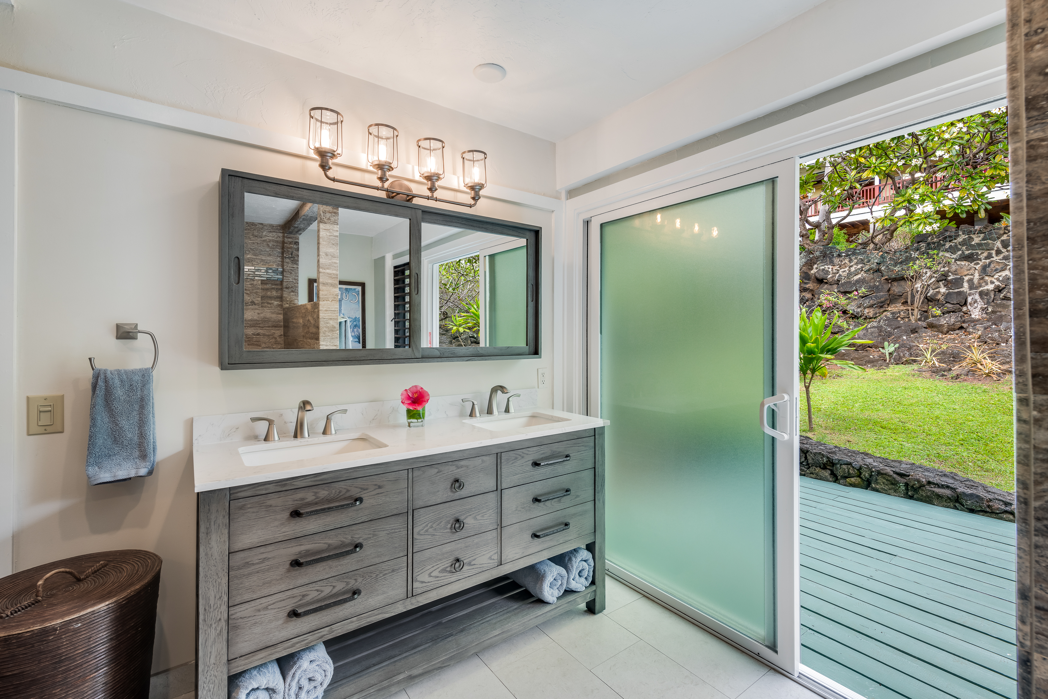 77-6525 PRINCESS KEELIKOLANI DR