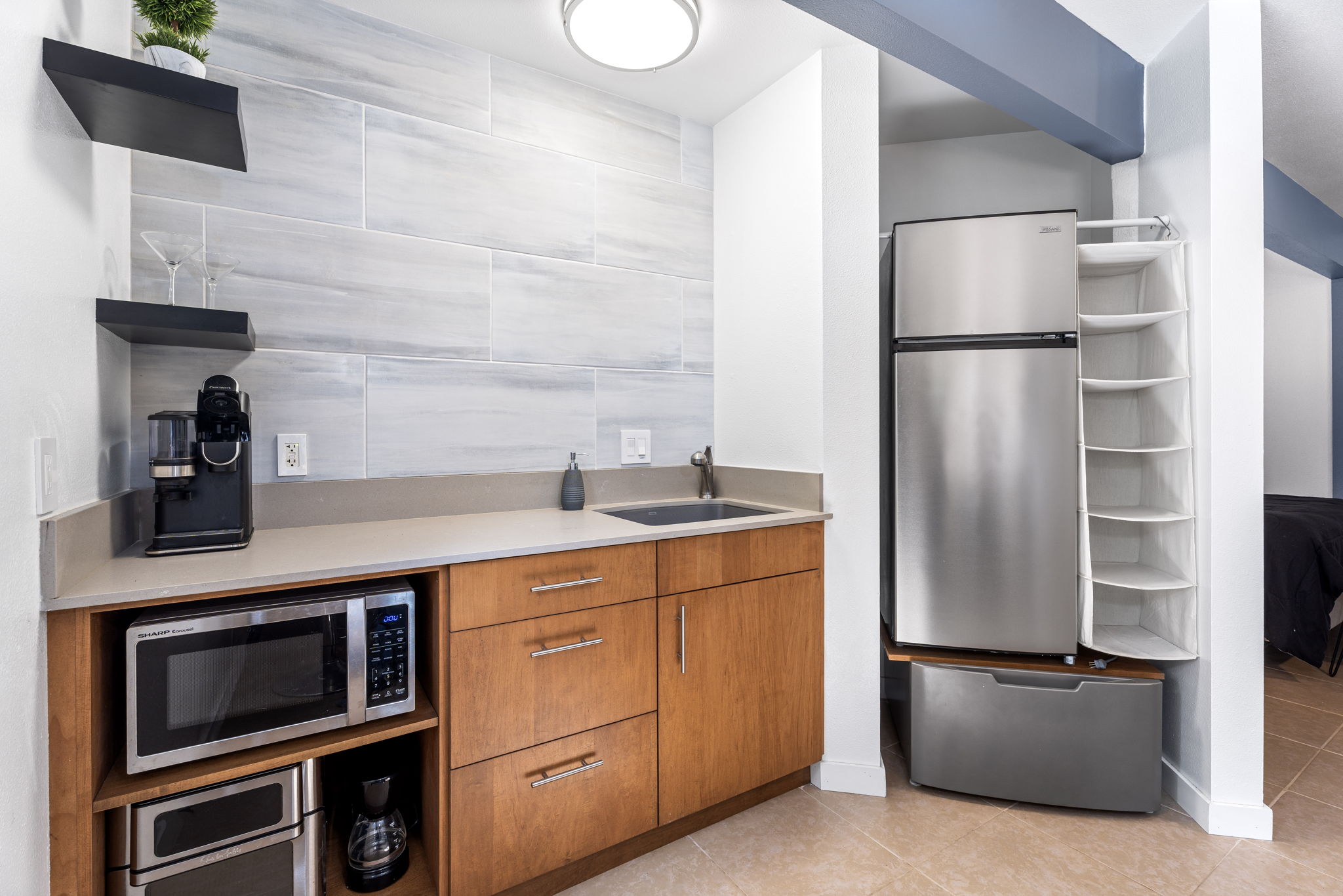 73-1149 AHULANI ST B