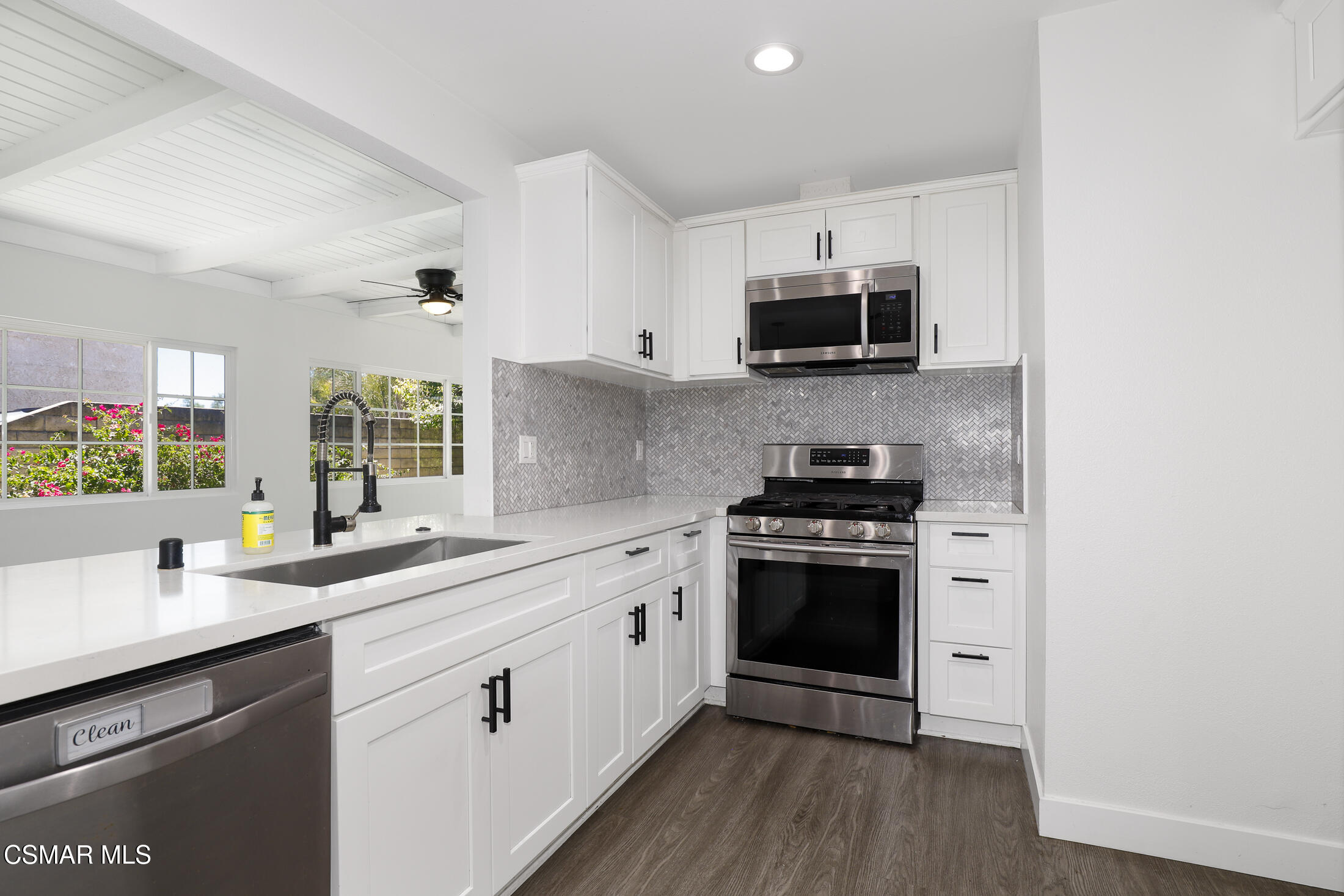2809 Shelter Wood Court