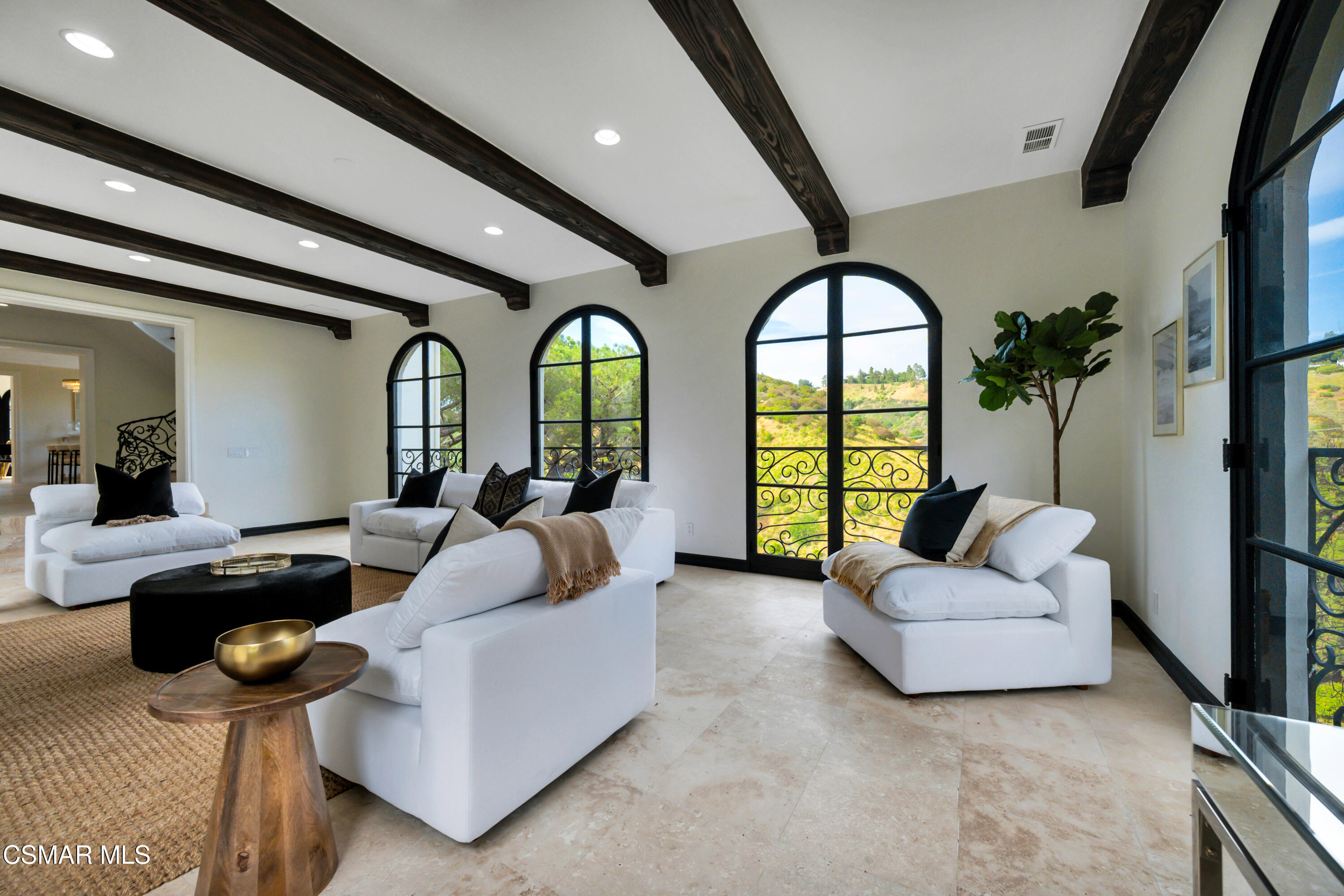1301 N Beverly Drive