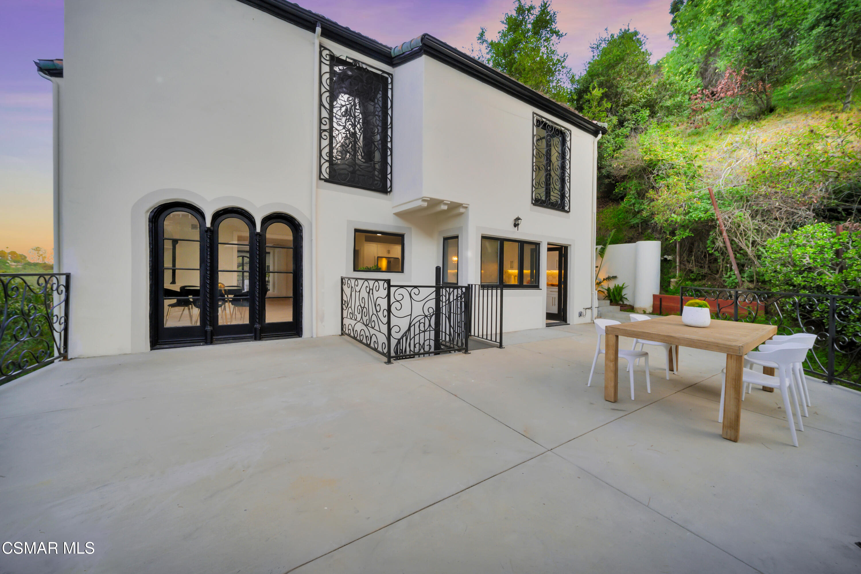 1301 N Beverly Drive