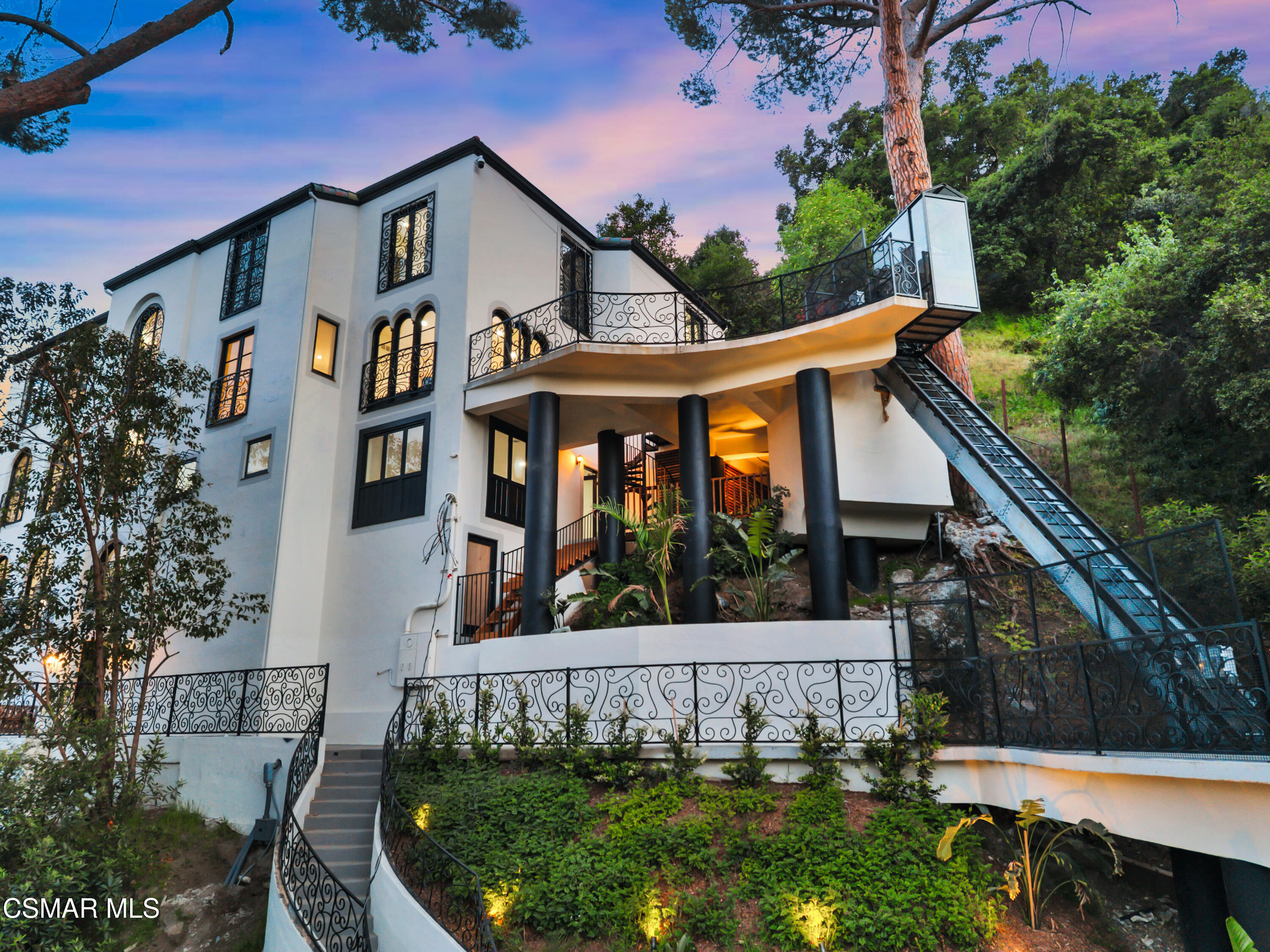 1301 N Beverly Drive