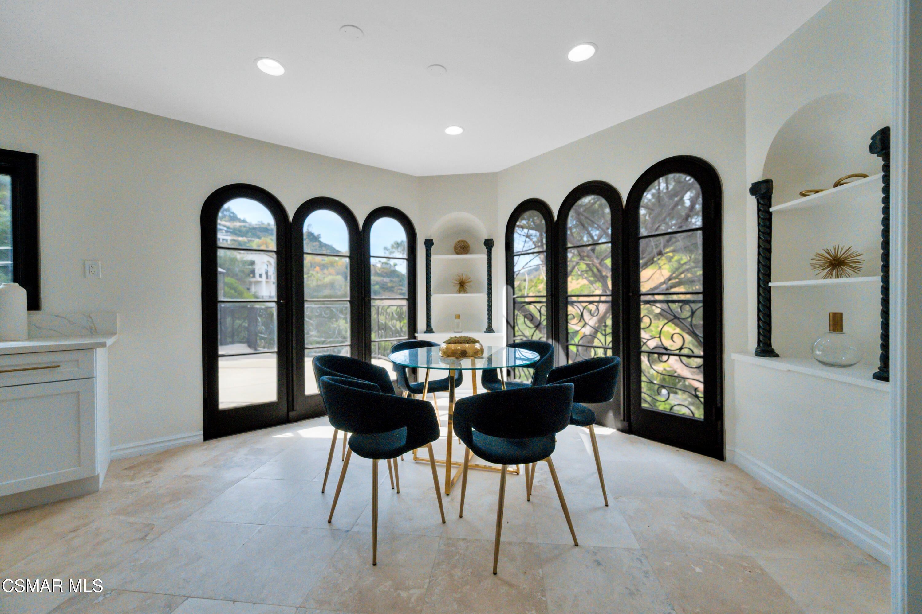 1301 N Beverly Drive