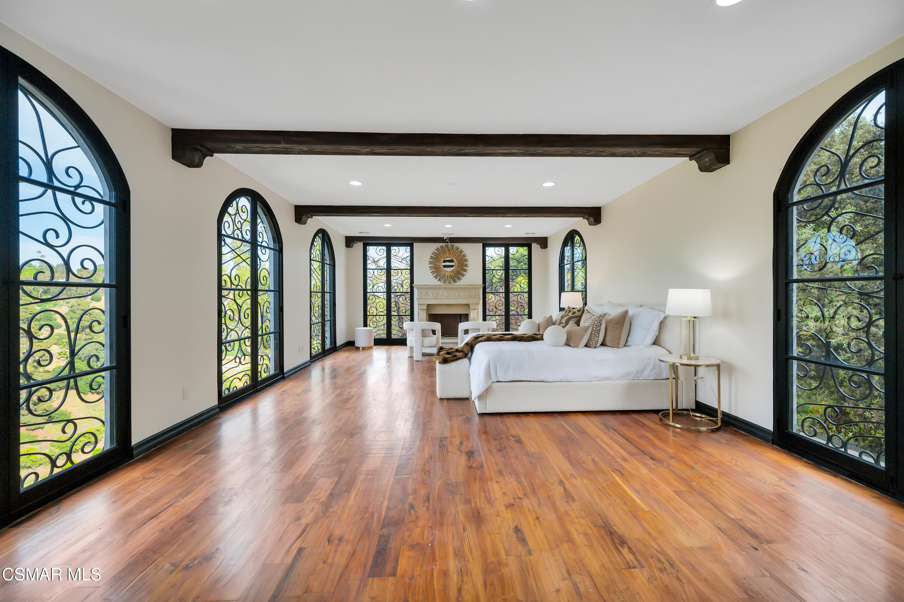 1301 N Beverly Drive