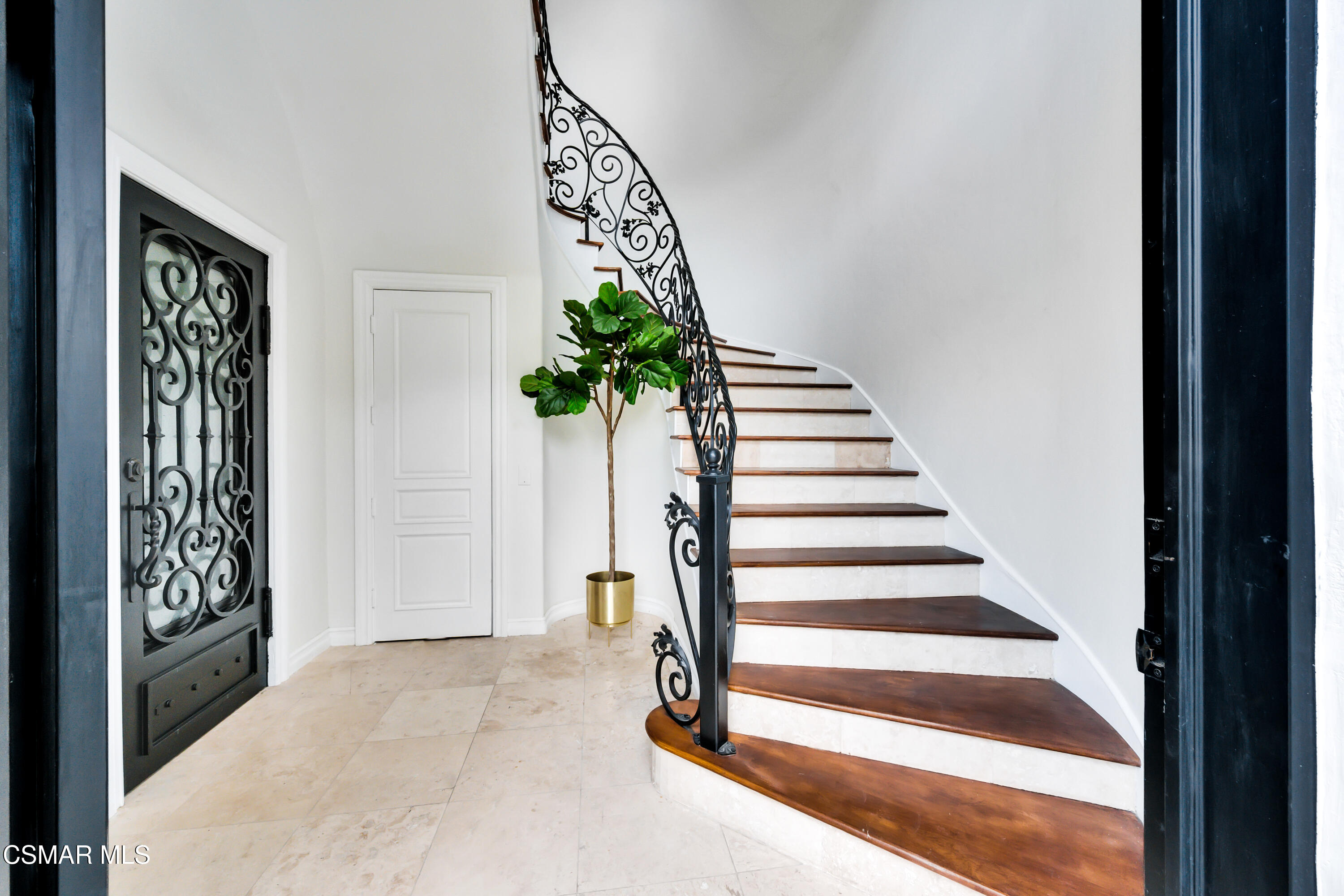 1301 N Beverly Drive