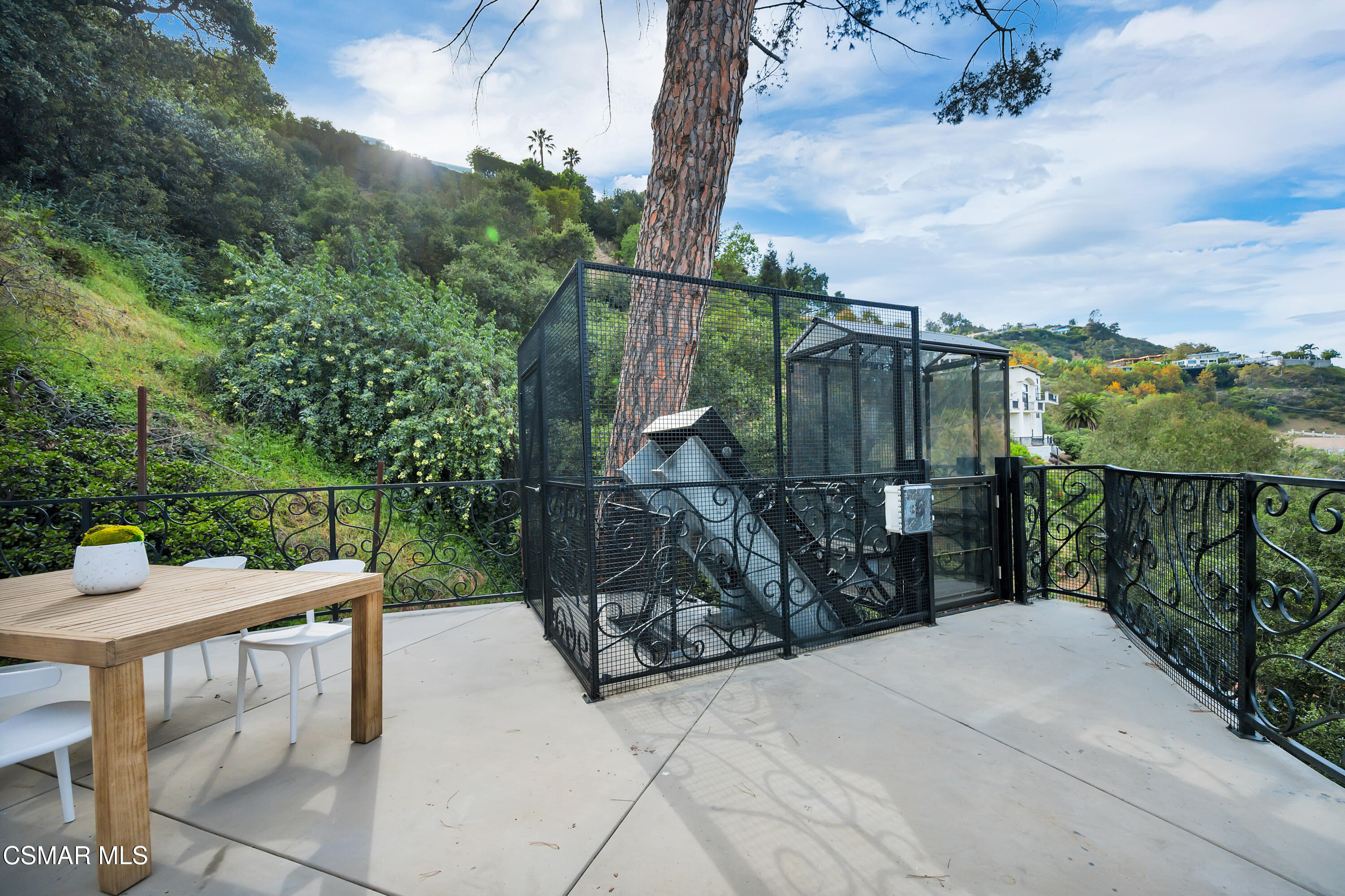 1301 N Beverly Drive