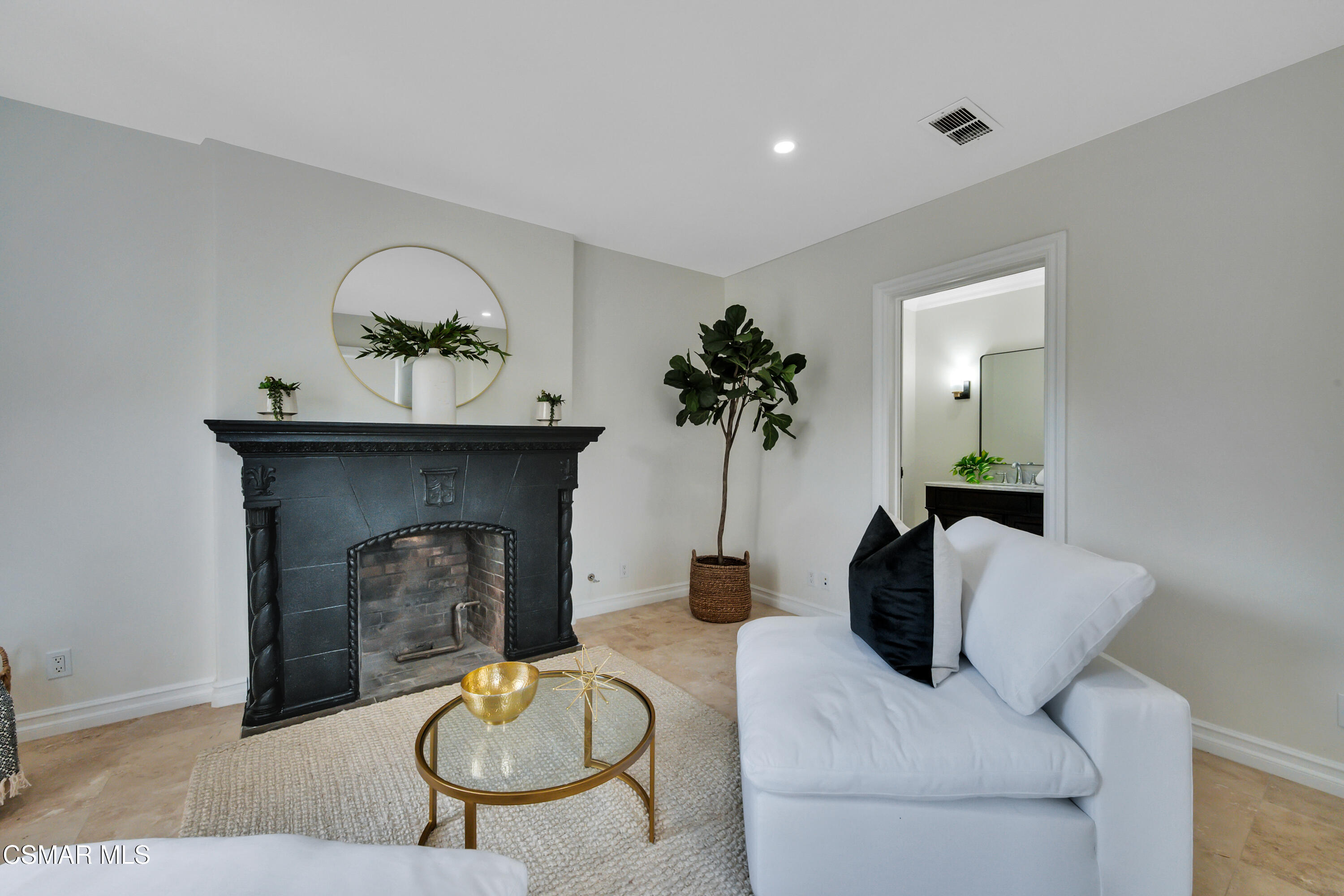 1301 N Beverly Drive
