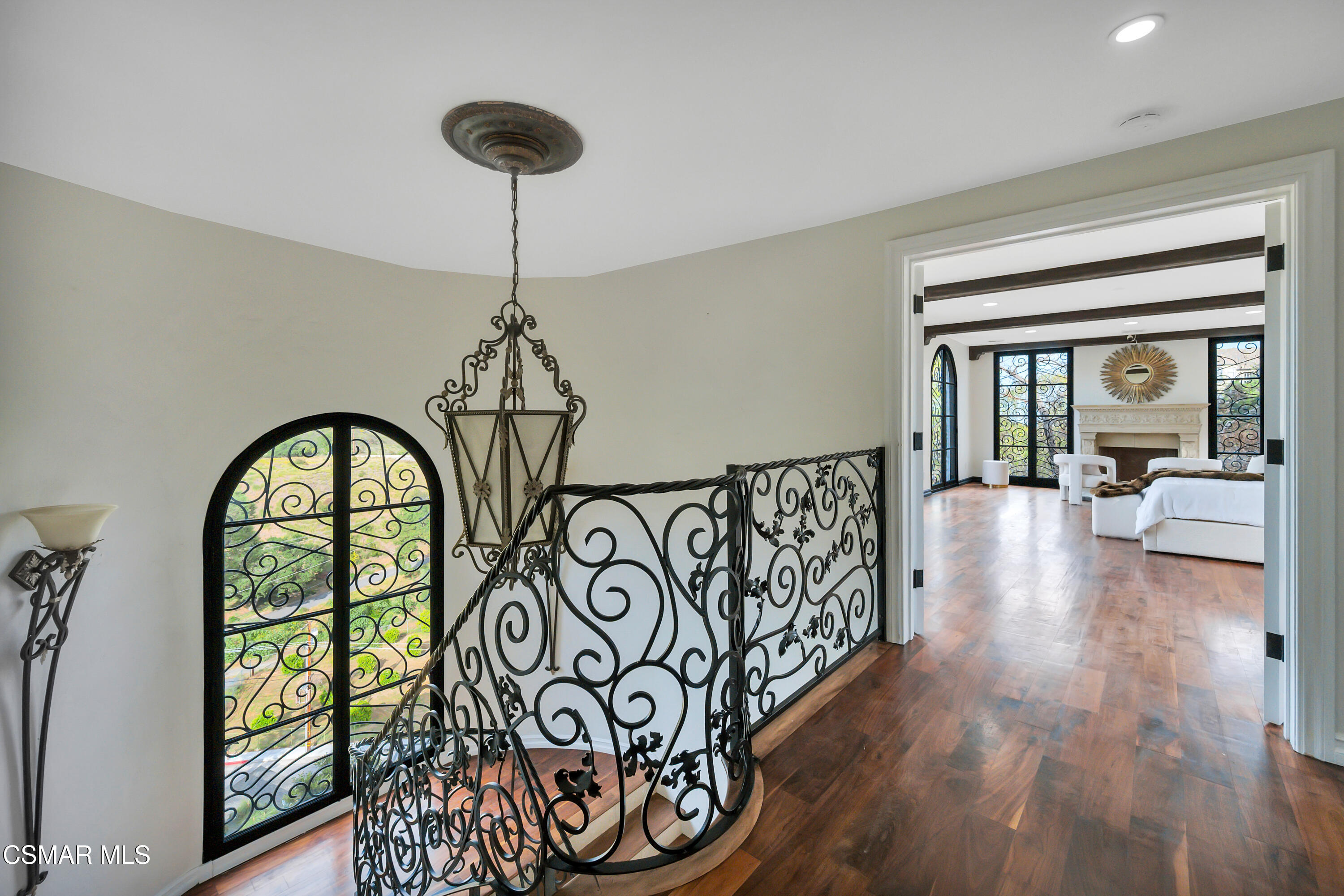 1301 N Beverly Drive