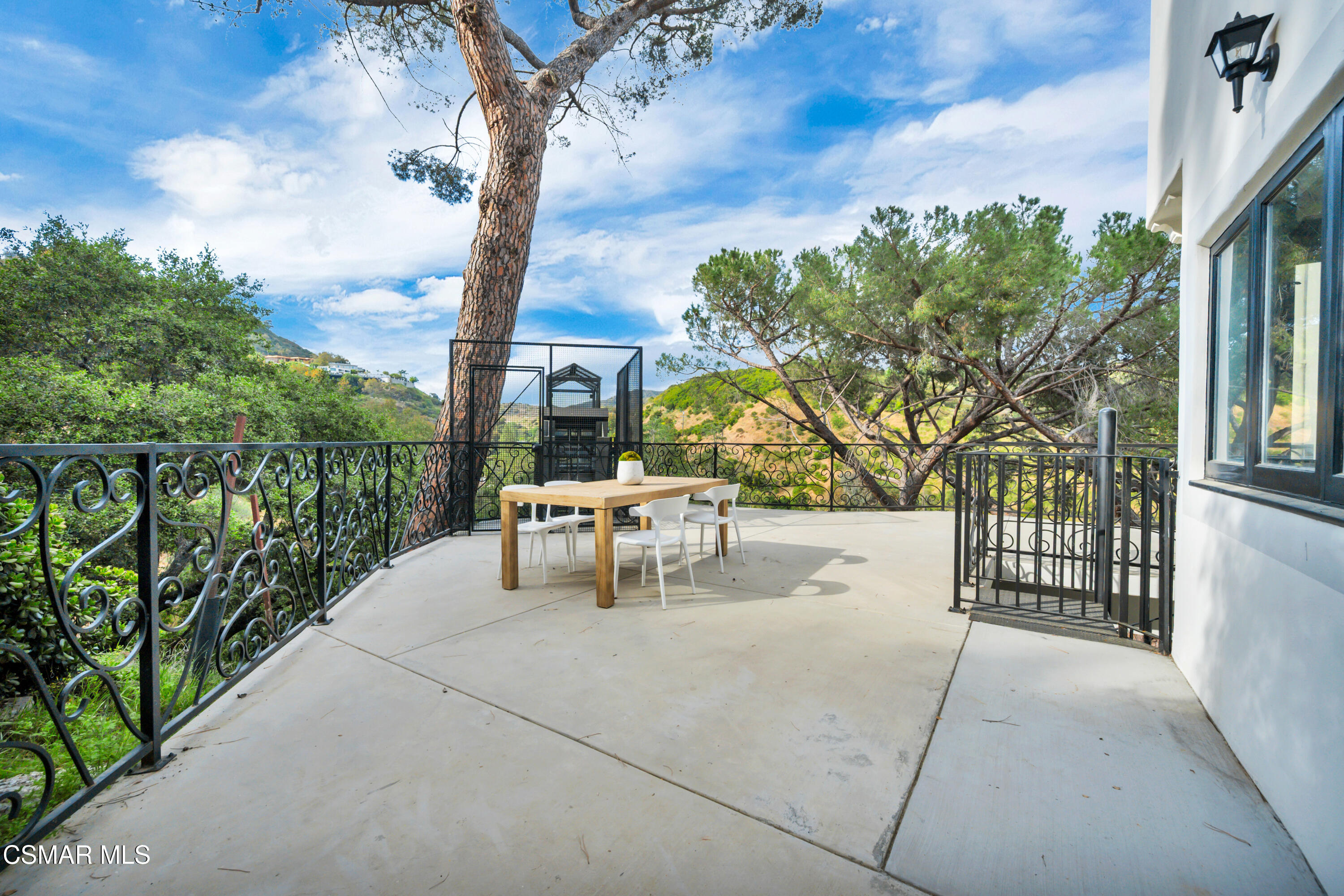 1301 N Beverly Drive