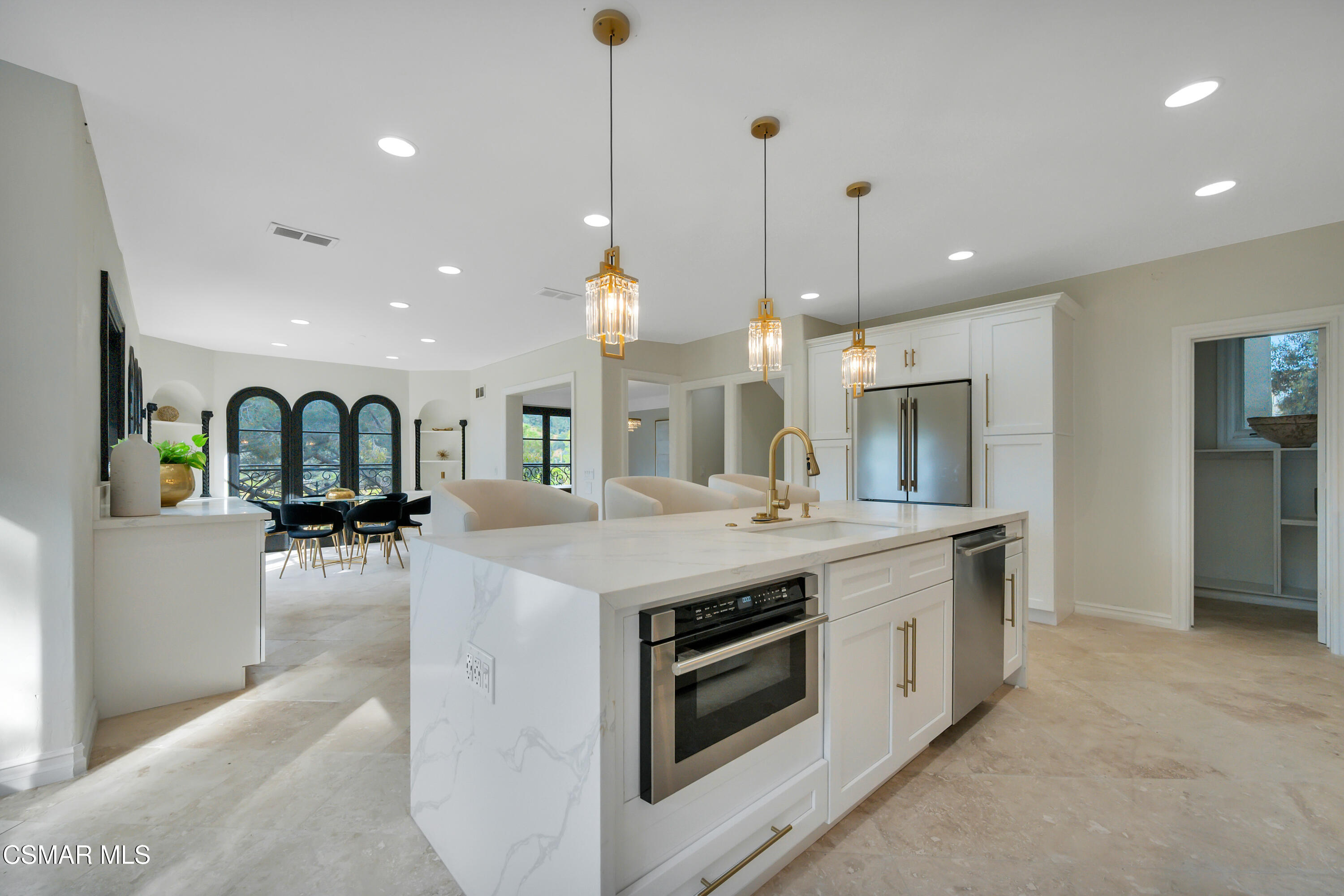 1301 N Beverly Drive