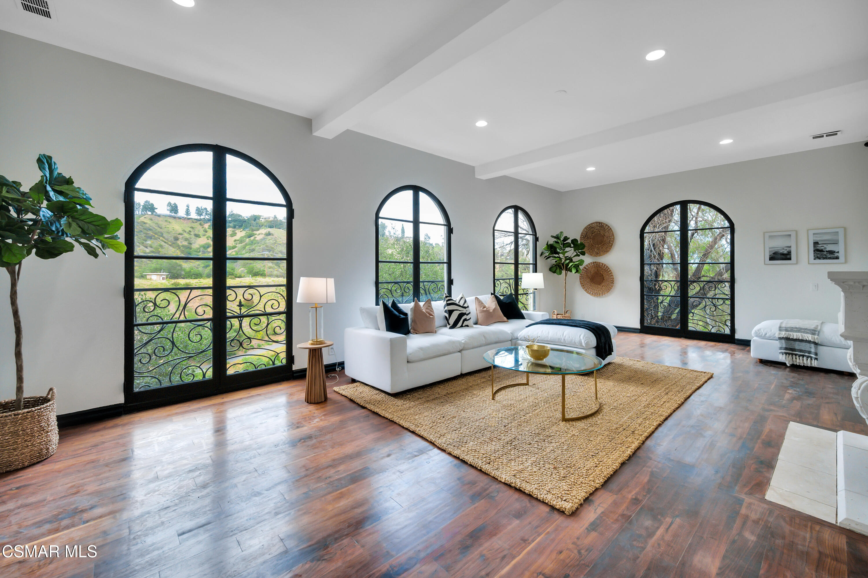1301 N Beverly Drive