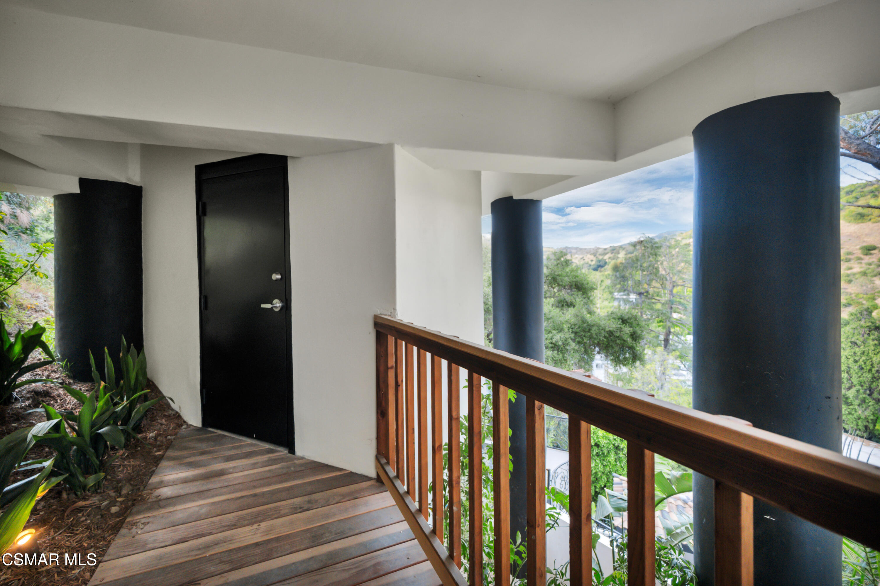1301 N Beverly Drive