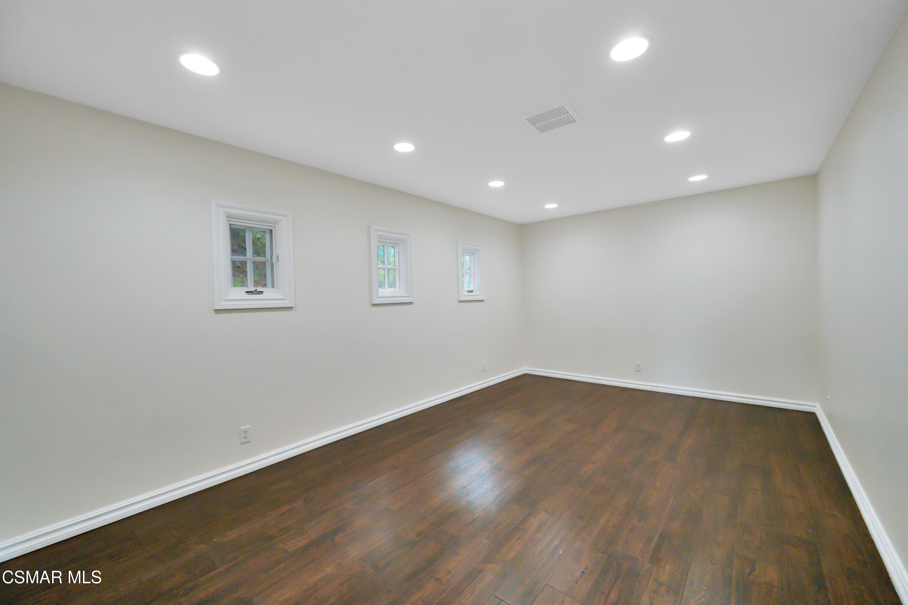 1301 N Beverly Drive